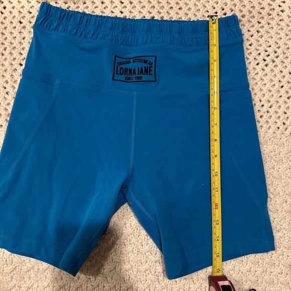 Lorna Jane Teal Activewear Shorts small size - Picture 8 of 8